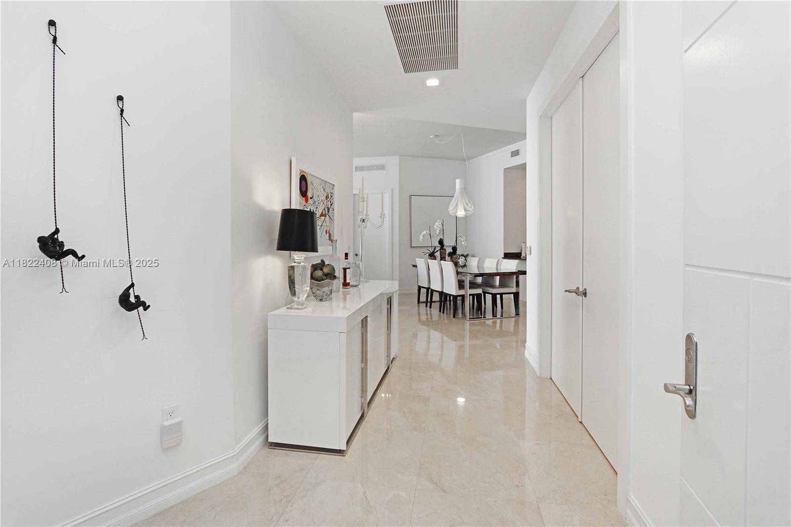 Sunny Isles Beach, FL 33160,15901 Collins Ave #3103