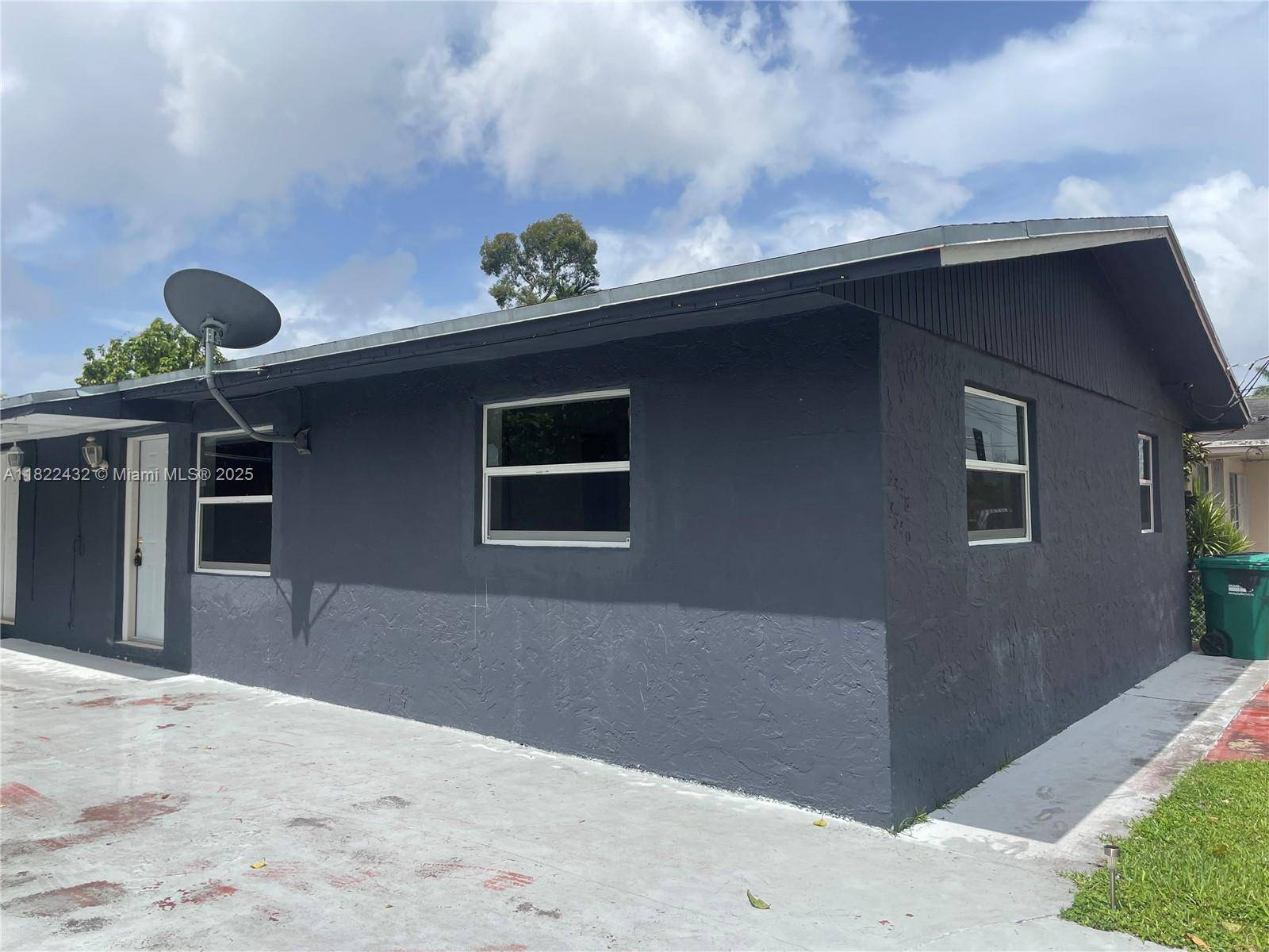 Miami, FL 33142,3338 NW 34th St #3338