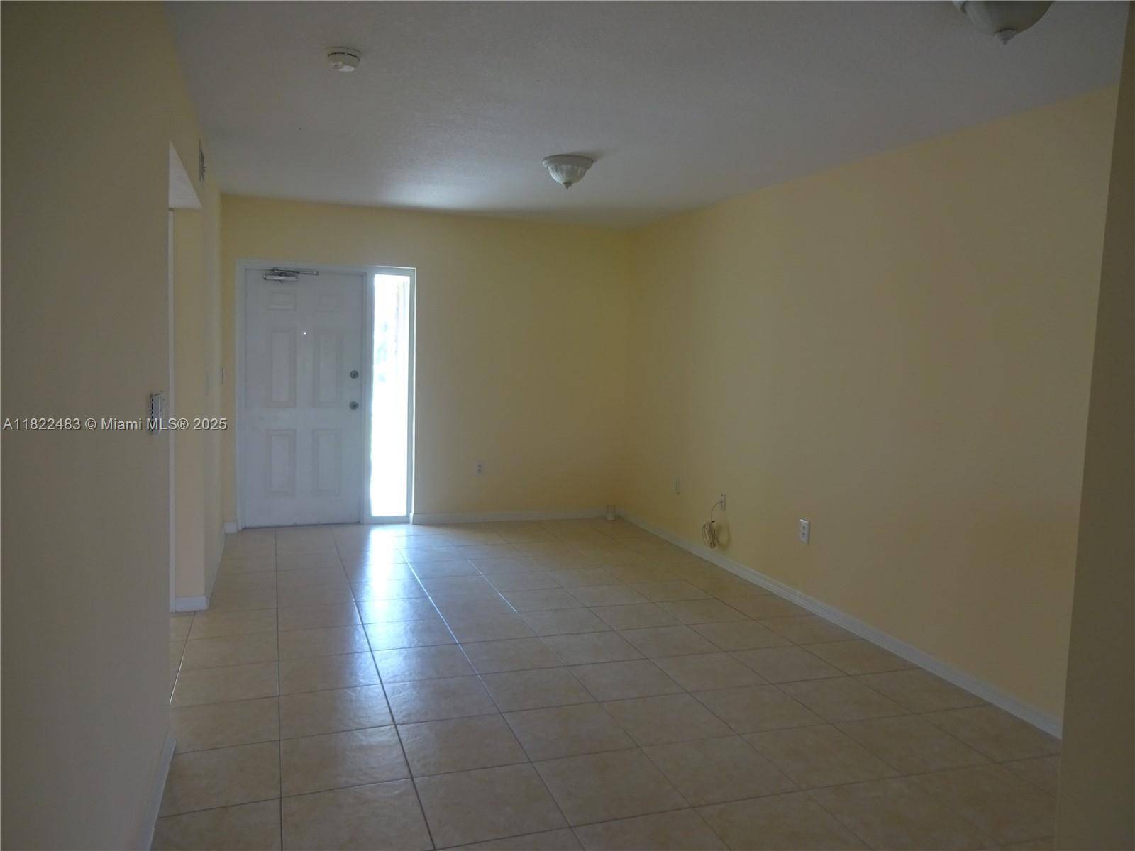 Homestead, FL 33033,3385 NE 10th St #103