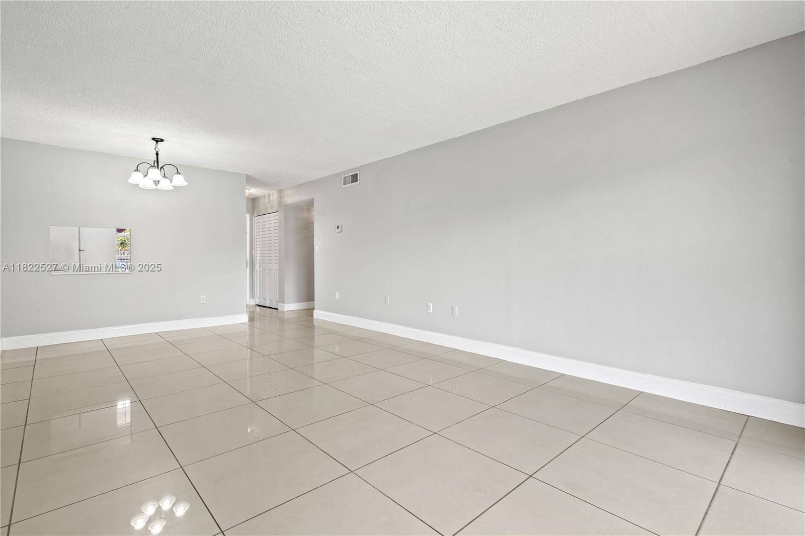 Miami Gardens, FL 33169,301 NW 177th St #104
