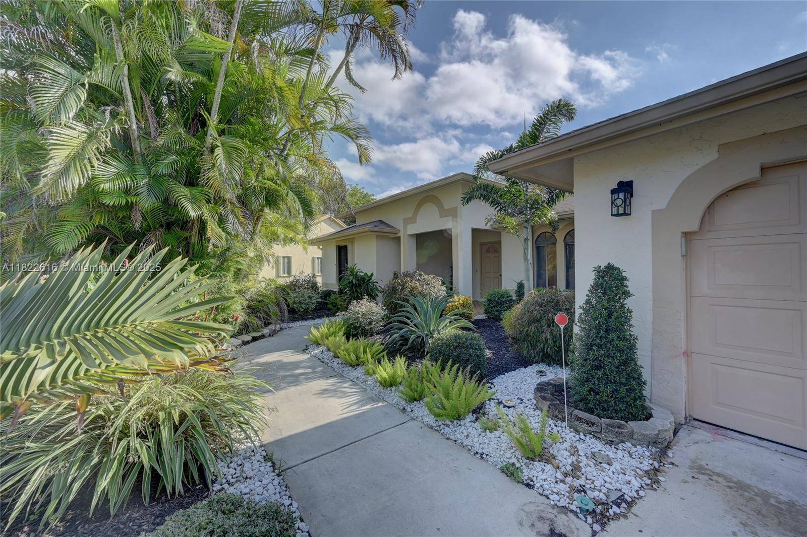 Delray Beach, FL 33445,2530 Riviera Dr