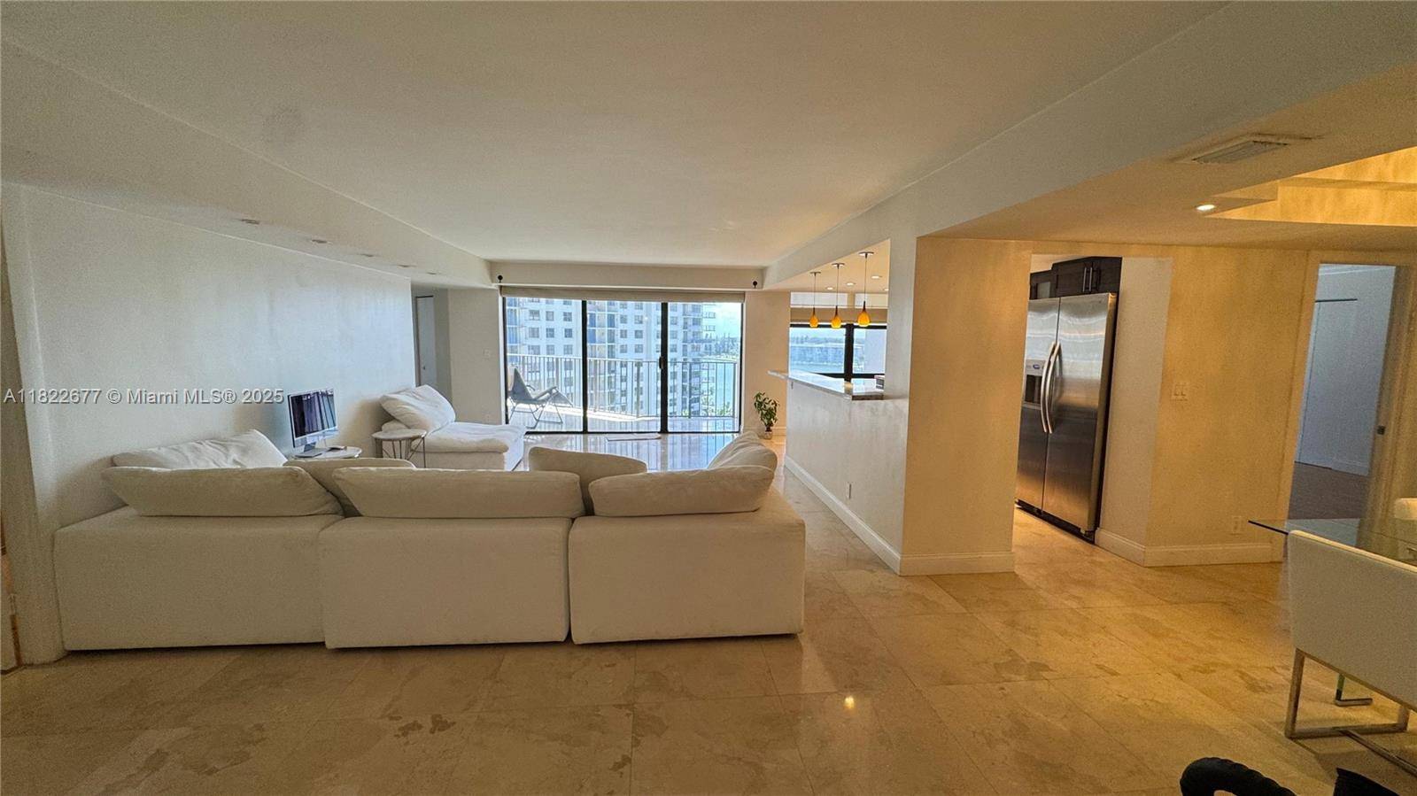 Aventura, FL 33160,18181 NE 31st Ct #1009