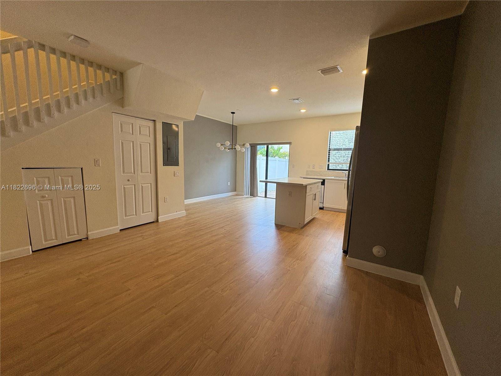 Hialeah, FL 33018,10586 W 33rd Ct #10586