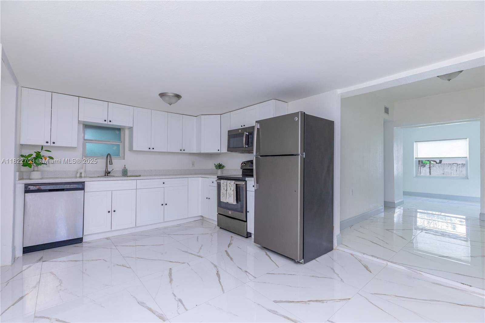 North Miami Beach, FL 33179,1758 NE 183rd St