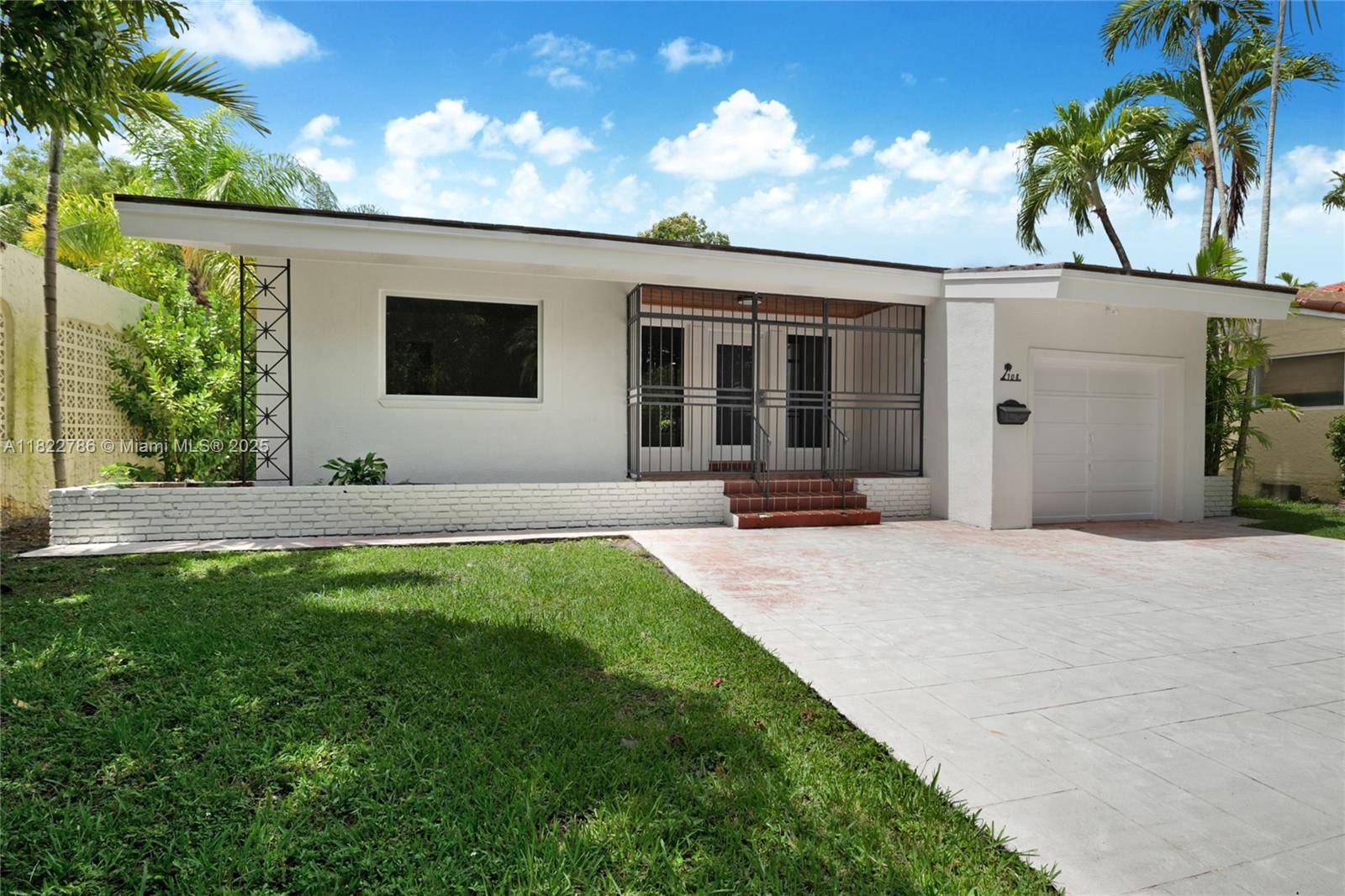 Coral Gables, FL 33134,708 Navarre Ave
