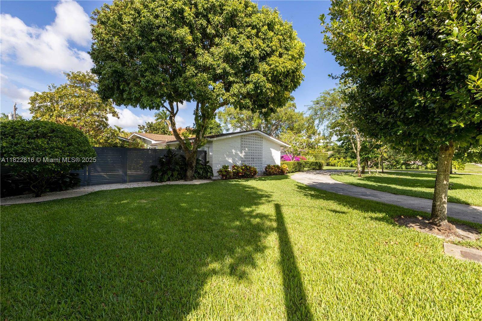 Pinecrest, FL 33156,7451 SW 133rd St