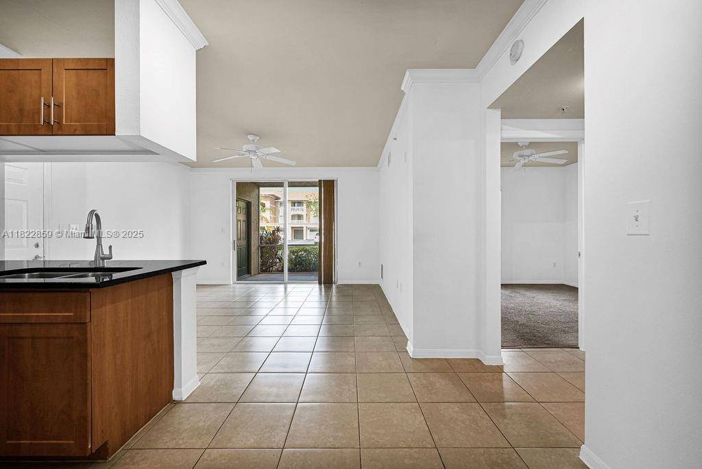 West Palm Beach, FL 33411,6565 Emerald Dunes Dr #103 + GARAGE