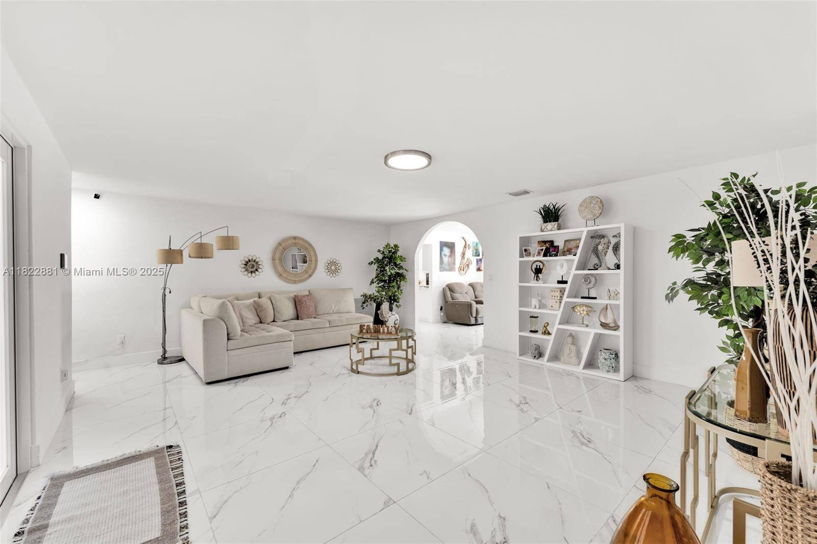 Cutler Bay, FL 33157,9120 Cutler Ridge Dr