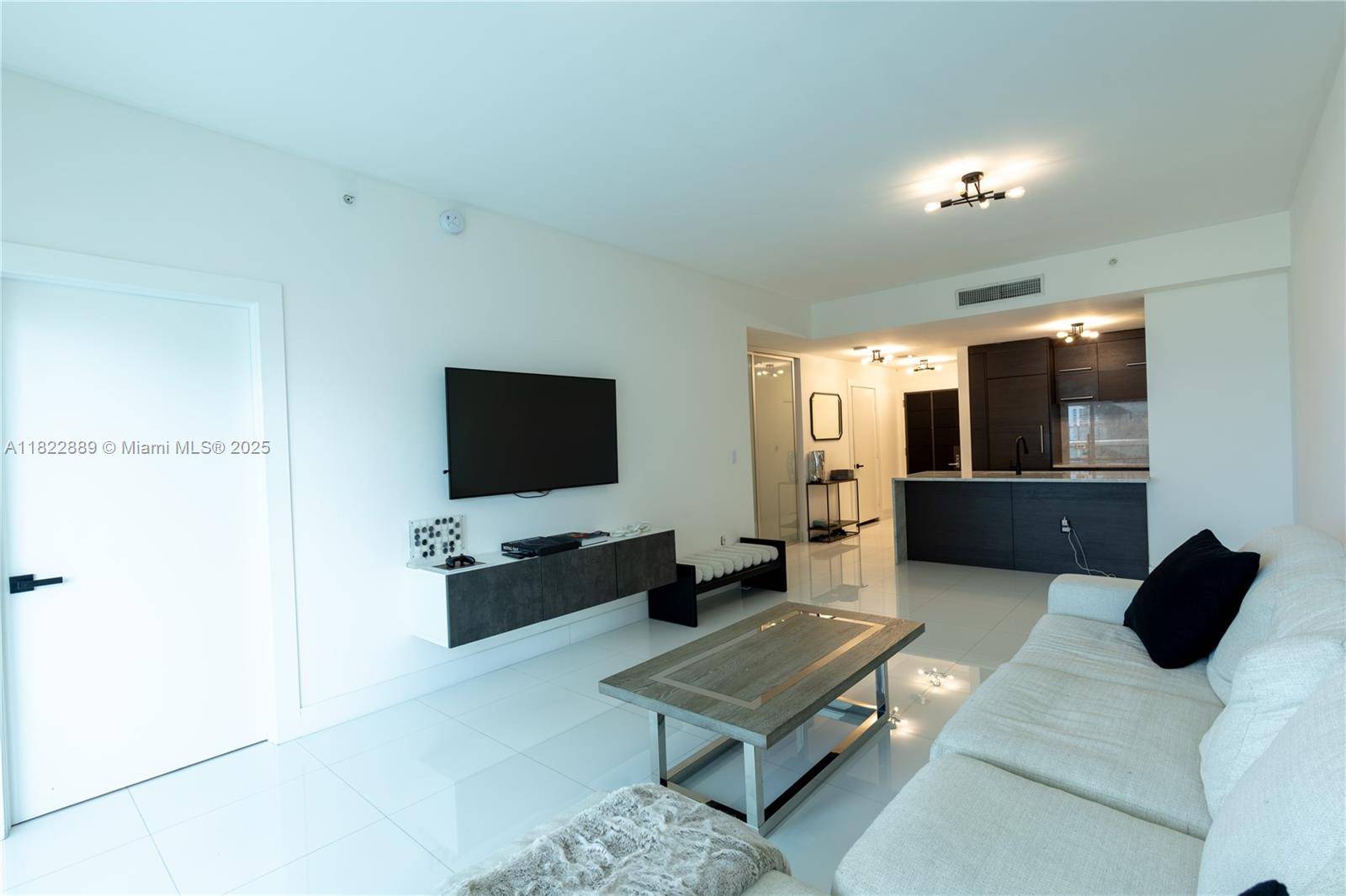 Miami, FL 33132,900 Biscayne Blvd #2210