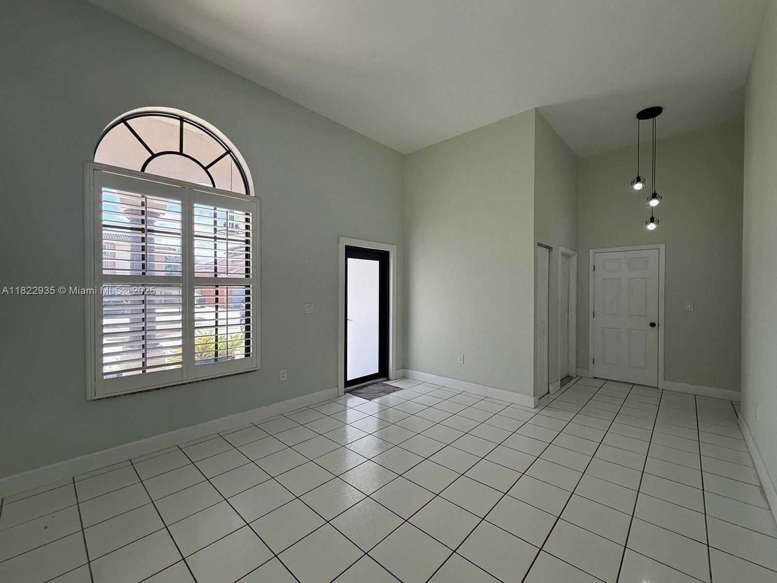 Miami, FL 33185,3461 SW 154th Ct