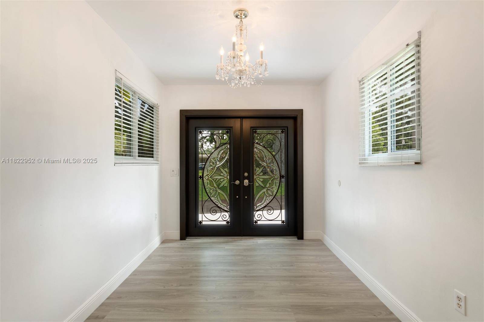 Pinecrest, FL 33156,12525 SW 72nd Ave