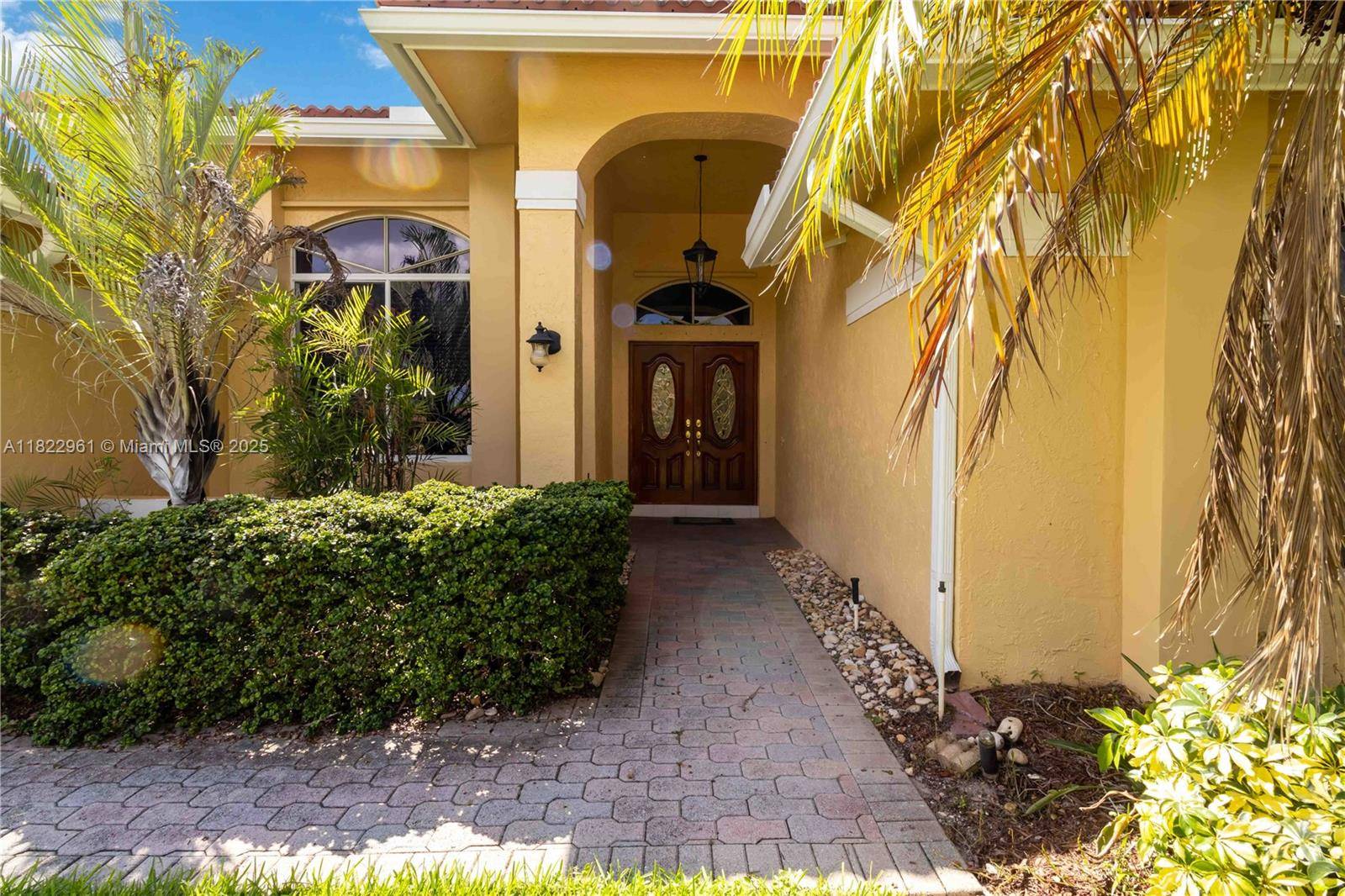 Plantation, FL 33324,649 NW 110th Ave