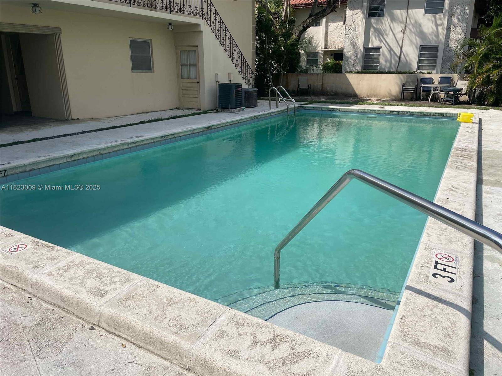 Coral Gables, FL 33146,1239 Mariposa Ave #8
