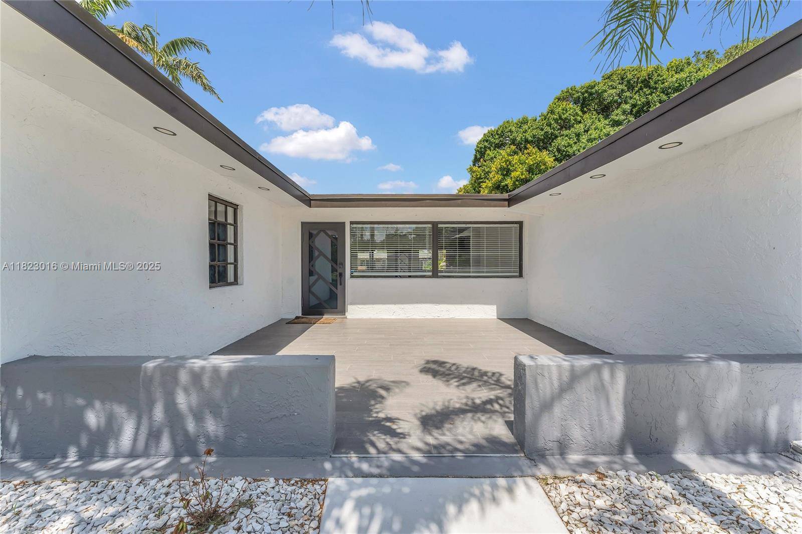 Fort Lauderdale, FL 33312,2413 Gulfstream Ln