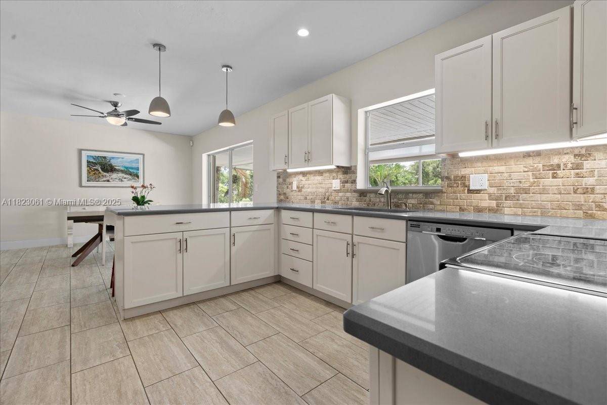 Homestead, FL 33030,18370 SW 292nd St