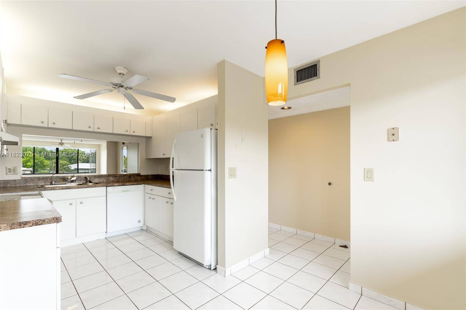 Tamarac, FL 33321,9455 N Belfort Cir #211