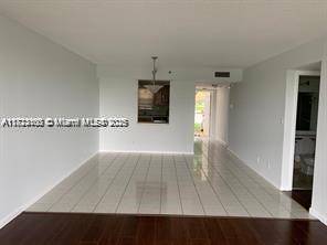 Davie, FL 33328,3100 W Rolling Hills Cir #101