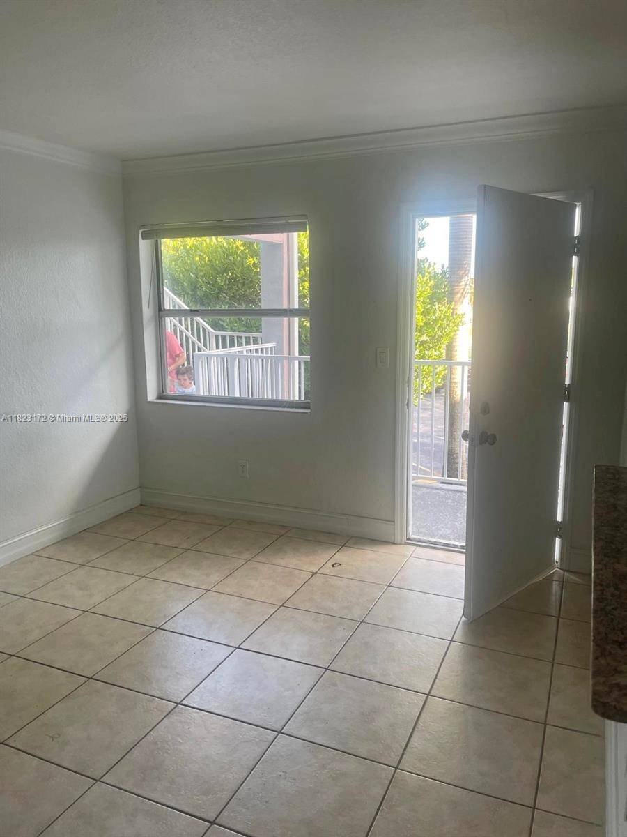Miami, FL 33173,7101 SW 89th Ct #213