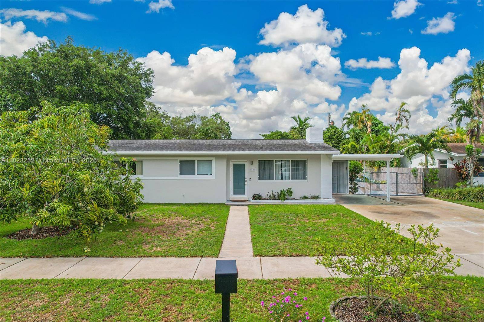 Miami, FL 33156,8600 SW 125th Ter