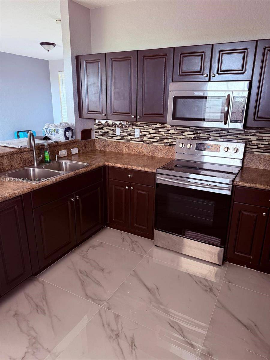 Homestead, FL 33033,239 SE 37th Pl