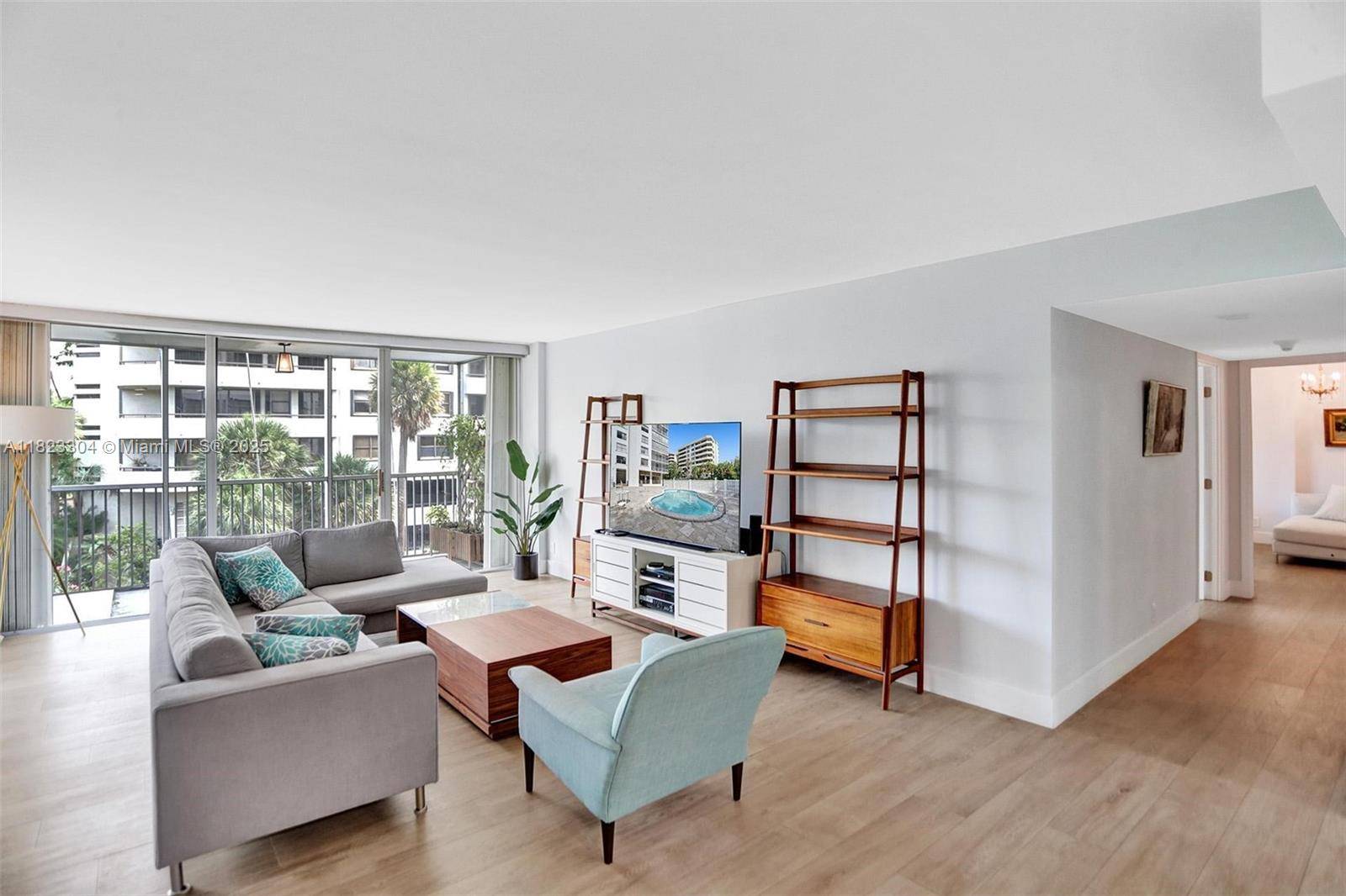 Key Biscayne, FL 33149,150 Ocean Lane Dr #3H