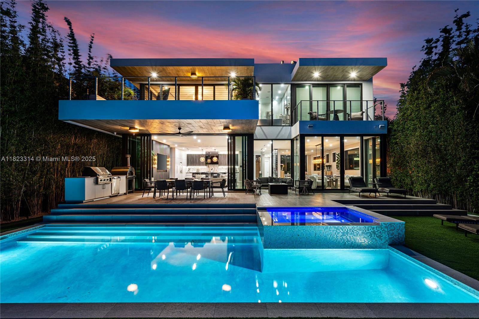 Miami Beach, FL 33140,450 W 62nd St