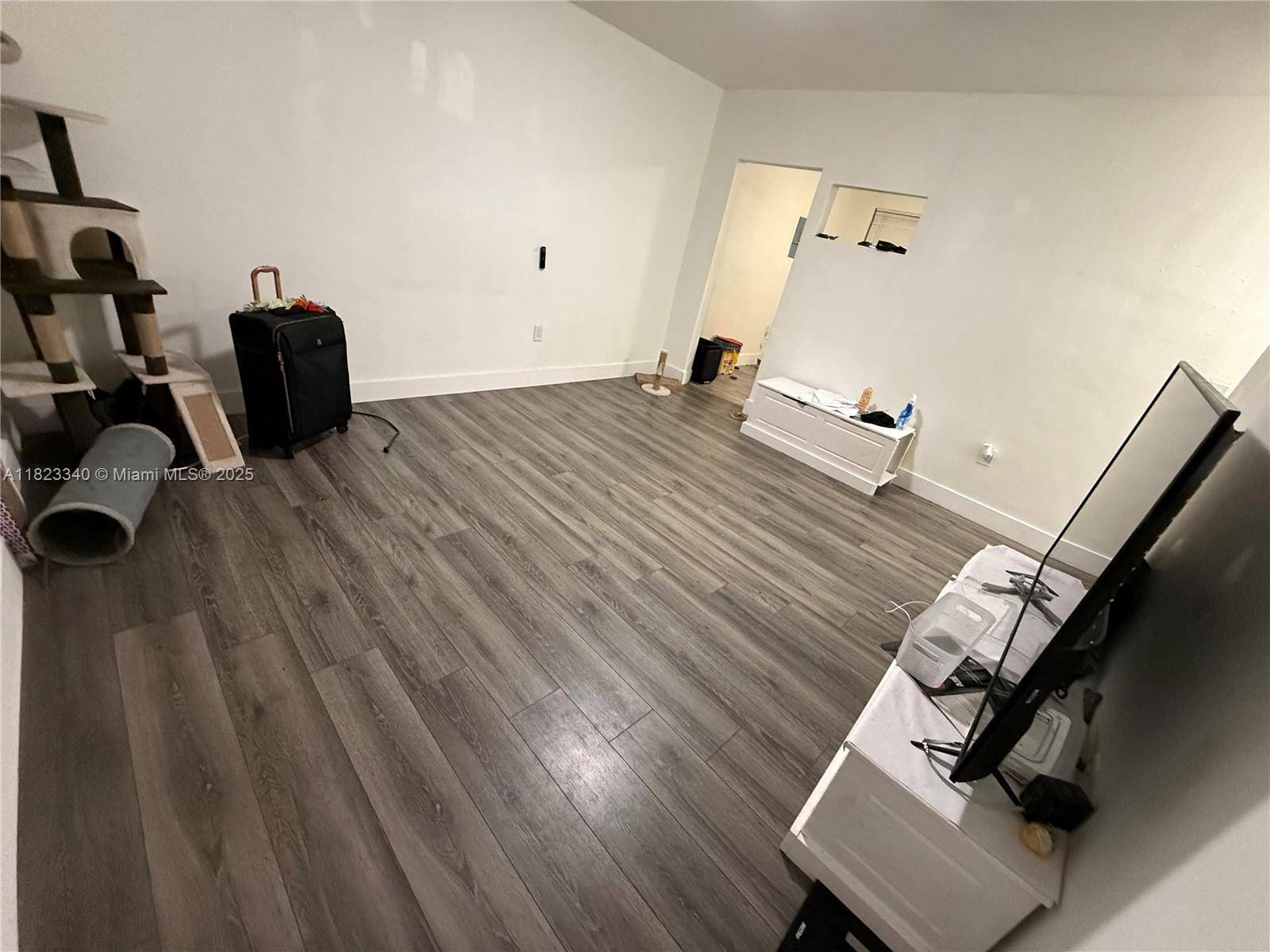 Miami, FL 33137,5802 NE 3rd Ave #2