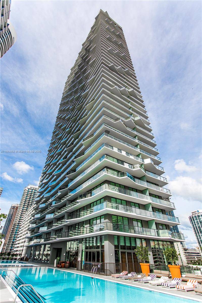 Miami, FL 33130,1300 S Miami Ave #2210