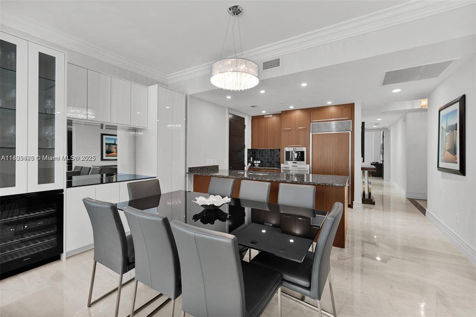 Sunny Isles Beach, FL 33160,15901 Collins Ave #2002