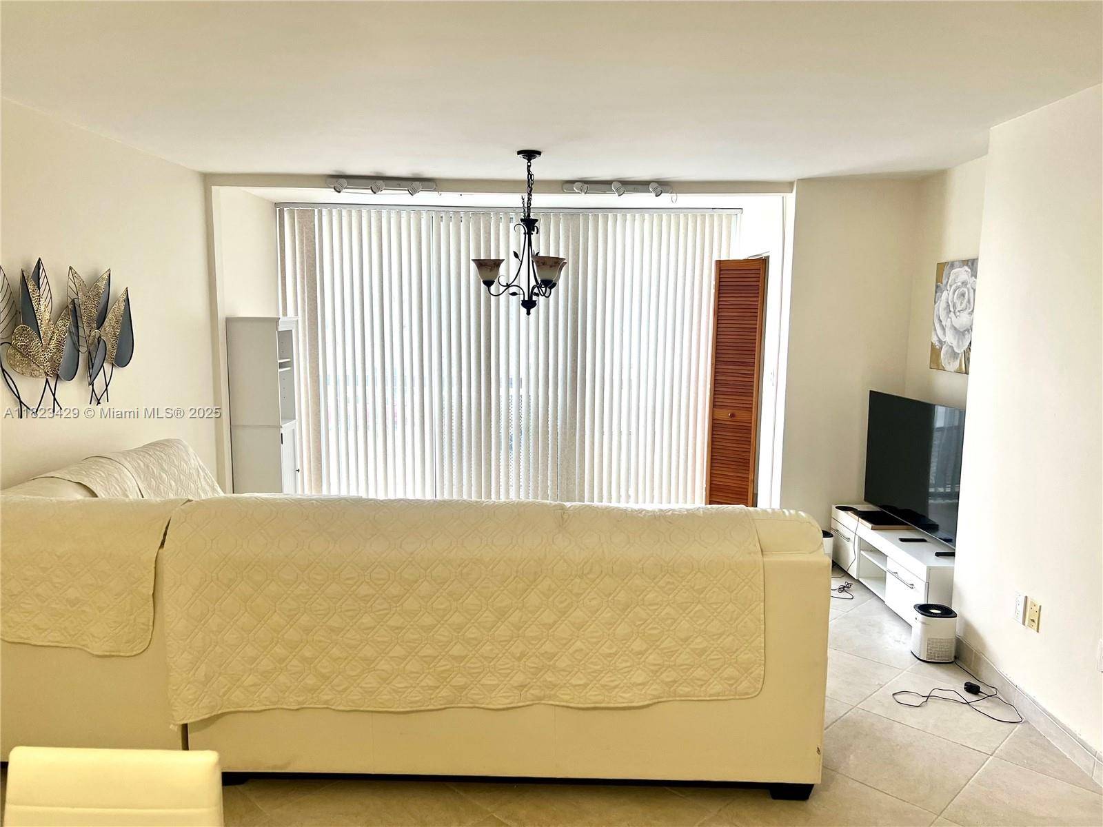 Miami, FL 33176,10825 SW 112th Ave #216