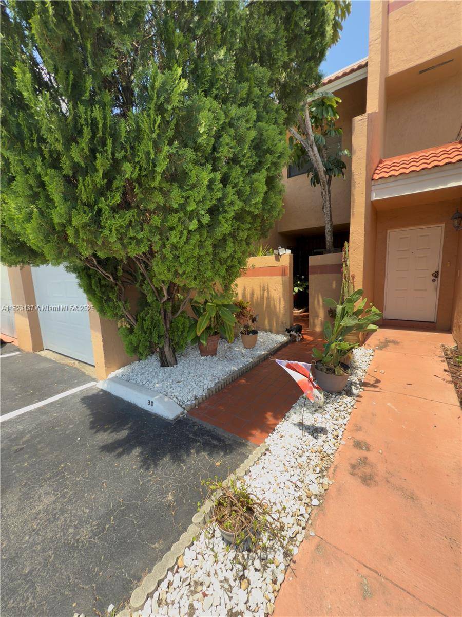 Pembroke Pines, FL 33025,1651 SW 120th Ave