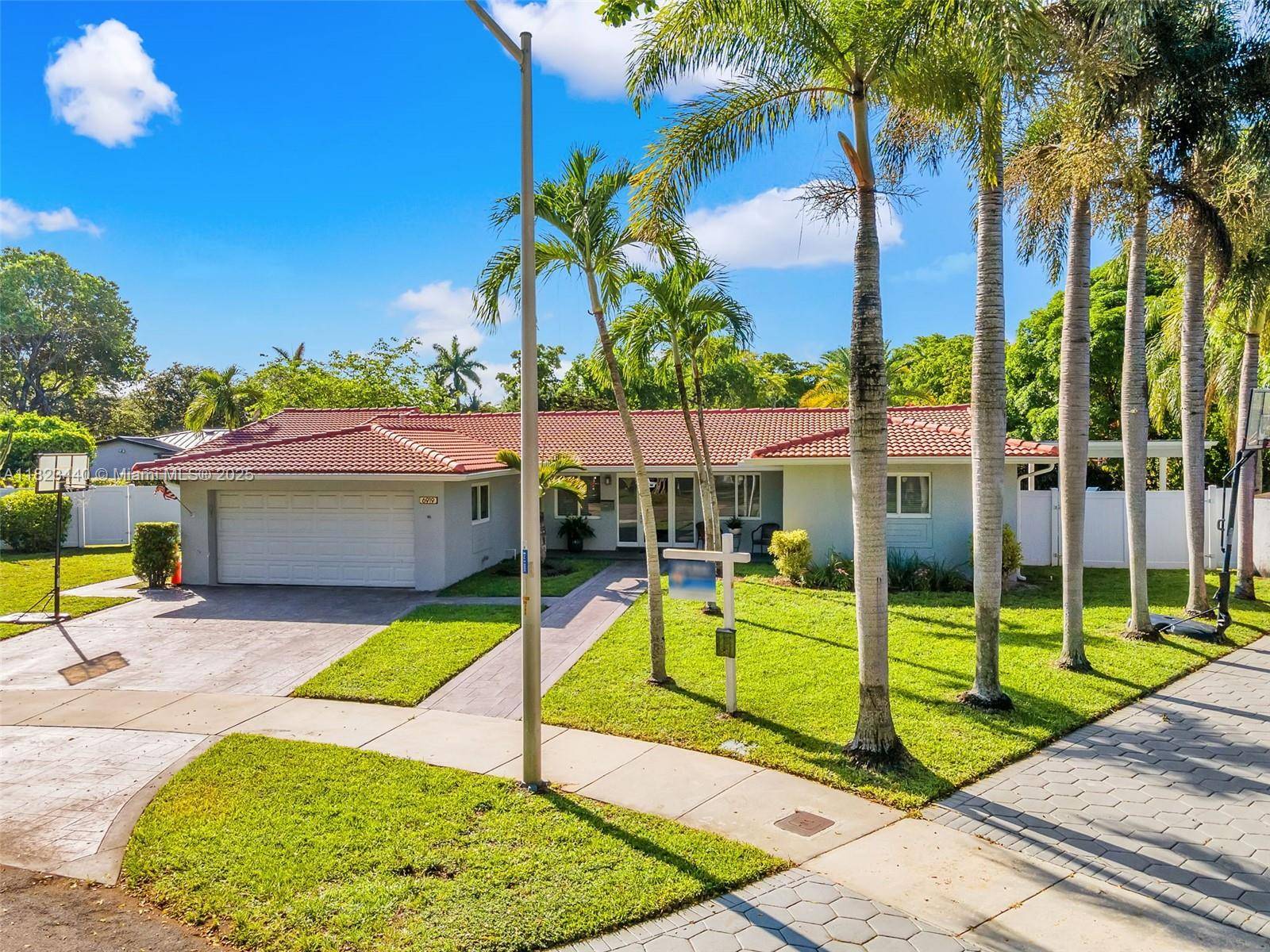 Miami Lakes, FL 33014,6919 Willow Ln
