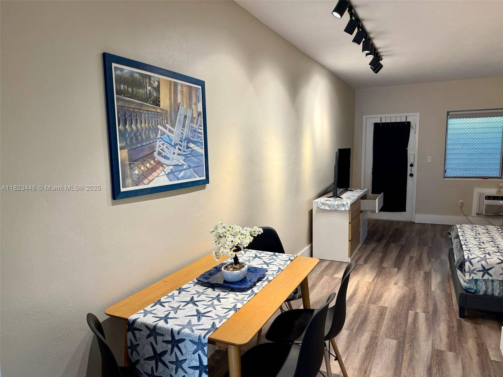 Miami Beach, FL 33141,8132 Harding Ave #2