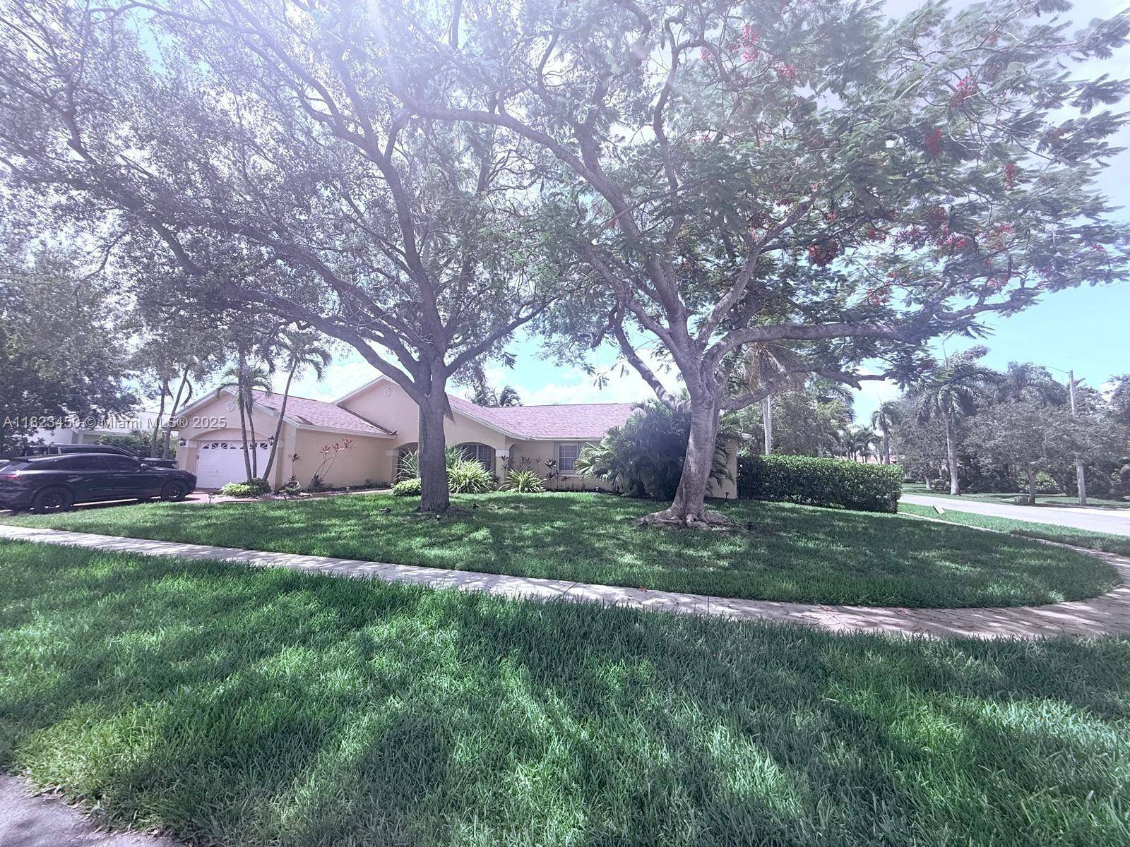 Pembroke Pines, FL 33029,19960 NW 4th St