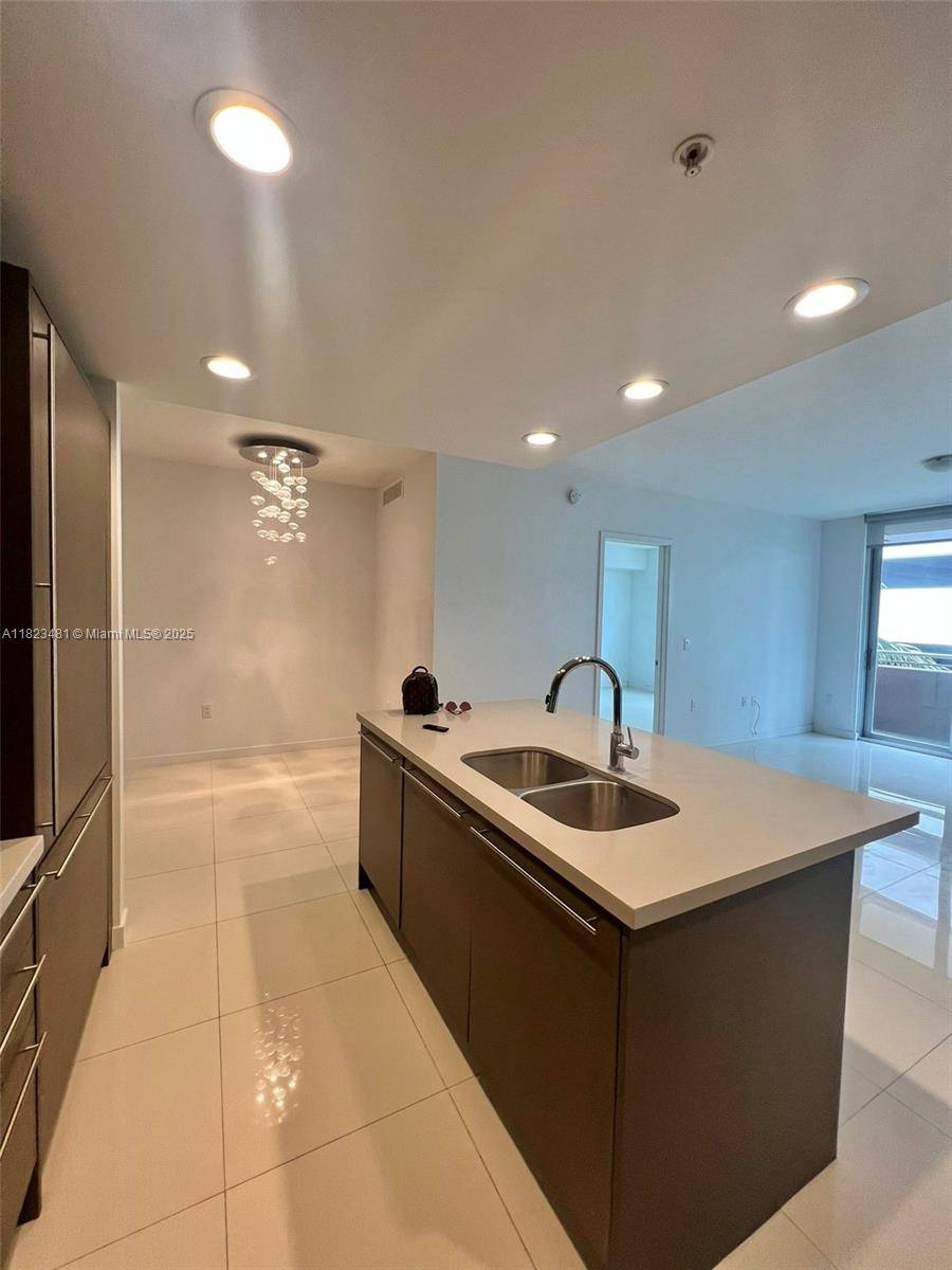 Doral, FL 33178,7661 NW 107th Ave #207