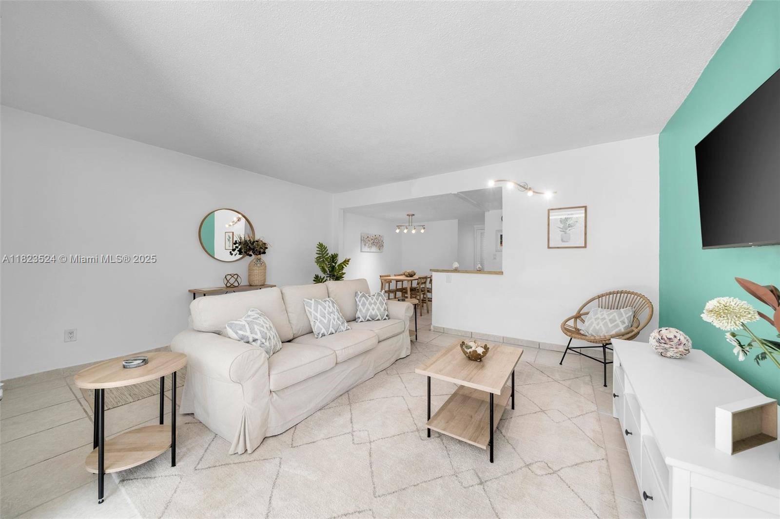 North Miami, FL 33181,2345 NE 135th St #101