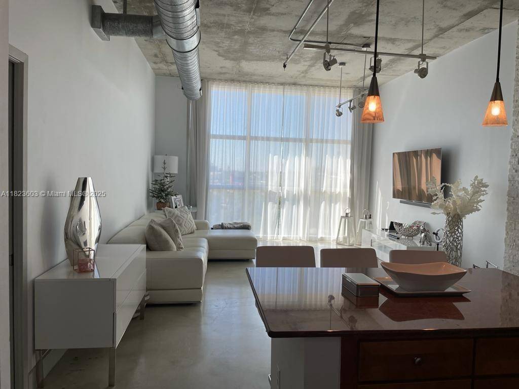 Miami, FL 33137,2001 Biscayne Blvd #3608