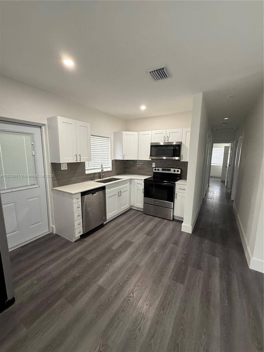 North Miami Beach, FL 33162,17451 NE 19th Ave