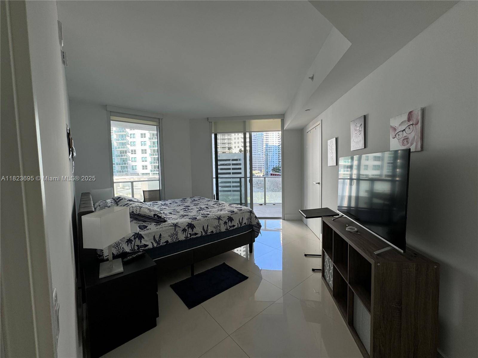 Miami, FL 33131,1300 Brickell Bay Dr #910