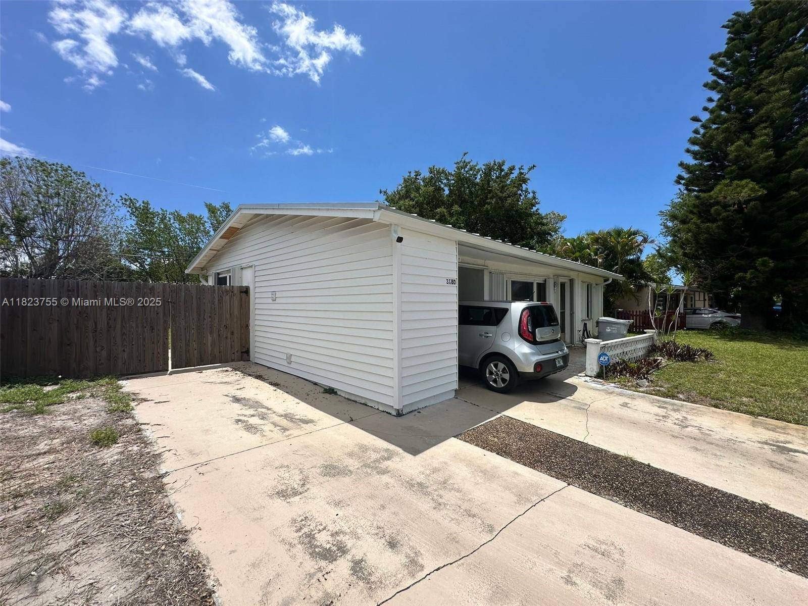Pompano Beach, FL 33064,3180 NE 10th Ter