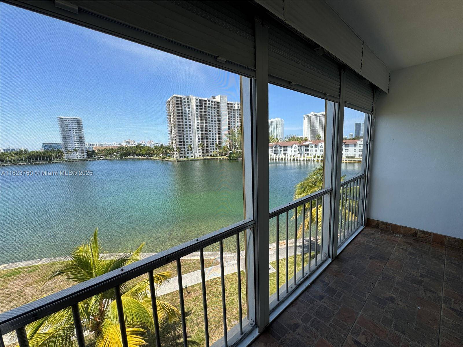 Aventura, FL 33160,2999 Point East Dr #C411