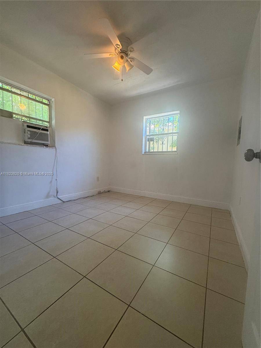 Miami, FL 33142,1592 NW 56th St