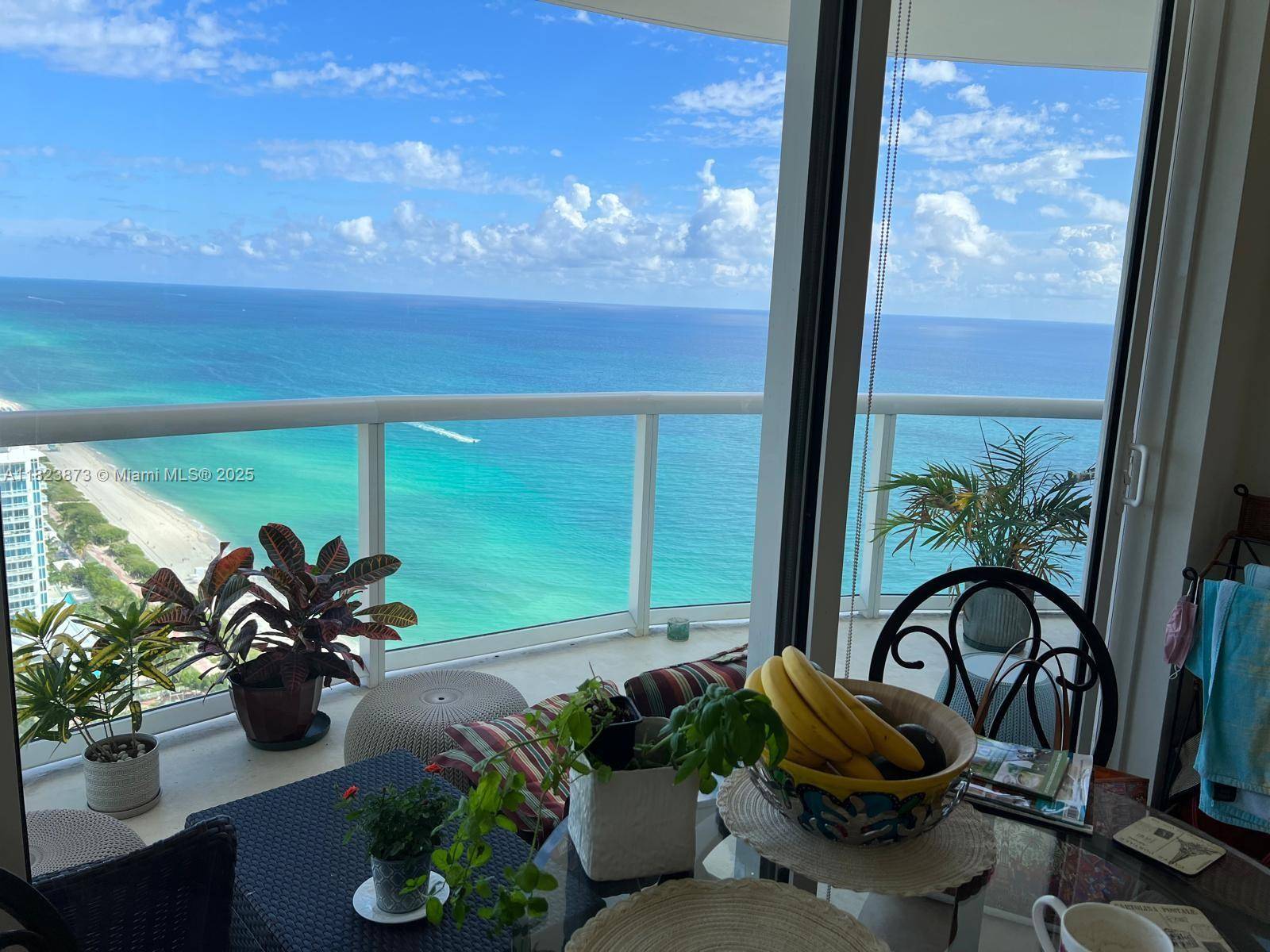 Miami Beach, FL 33141,6365 Collins Ave #3609