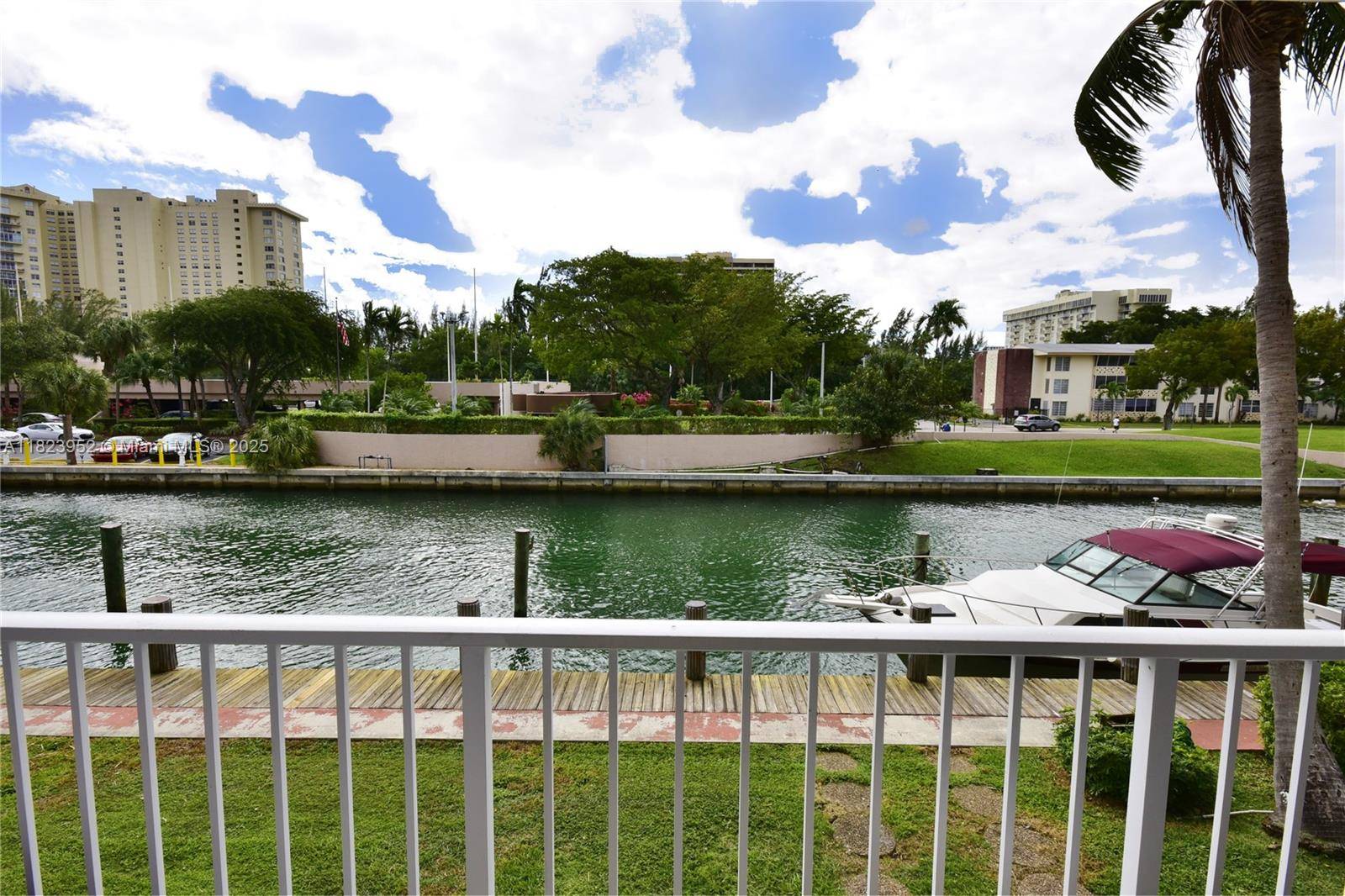 Miami, FL 33181,1650 NE 115th St #209