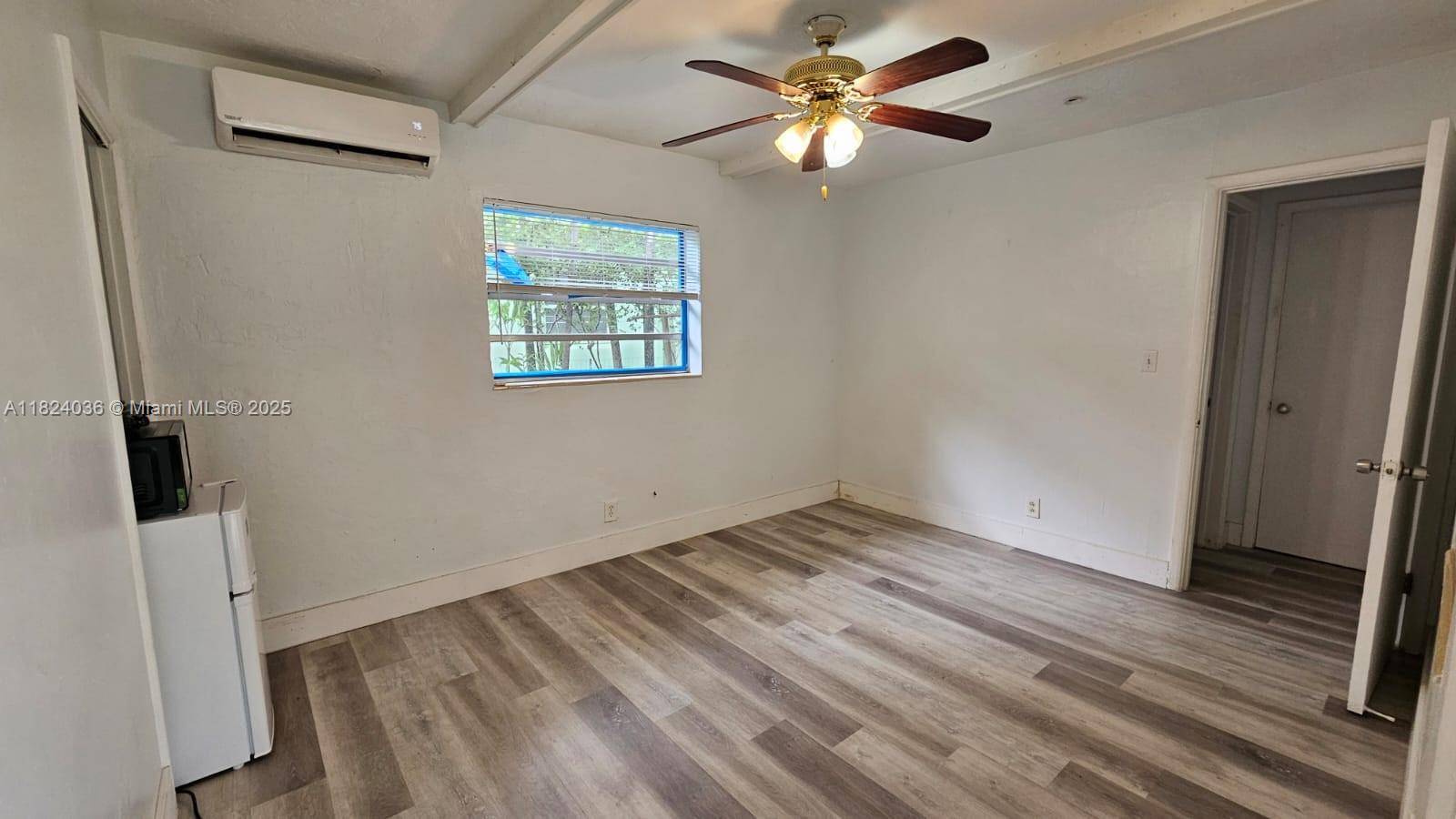 Hallandale Beach, FL 33009,808 NE 10th St #2