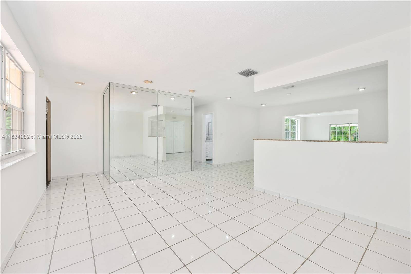 Hialeah, FL 33013,30 E 52nd Pl
