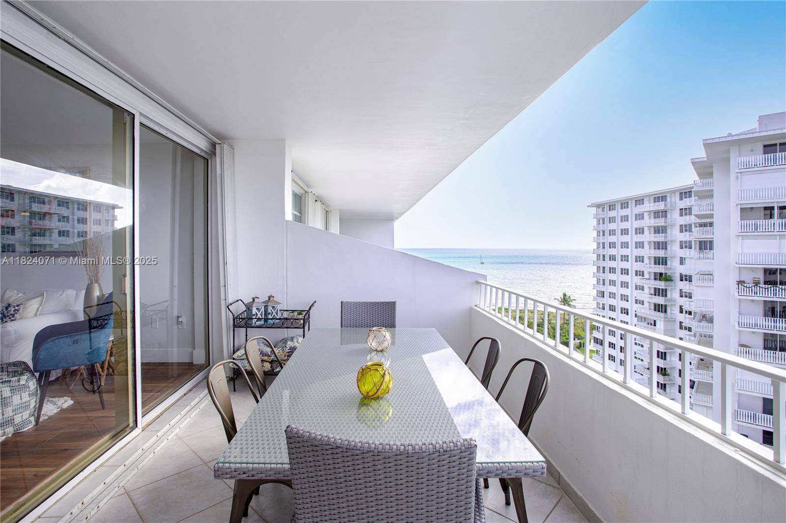 Key Biscayne, FL 33149,199 Ocean Lane Dr #1207