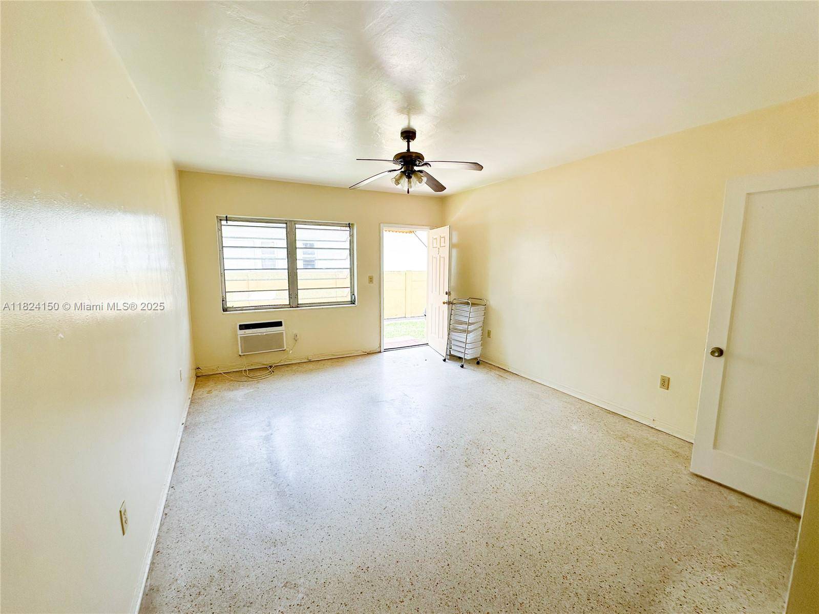 Miami Beach, FL 33141,2140 Bay Dr #3