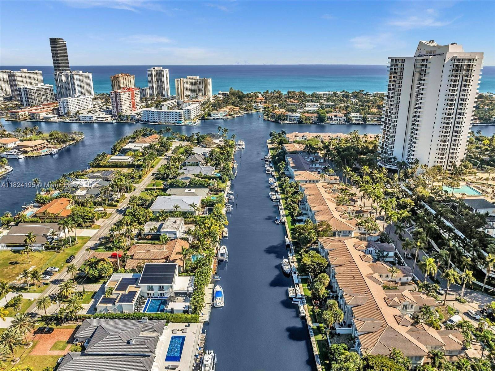 Hallandale Beach, FL 33009,307 Holiday Dr