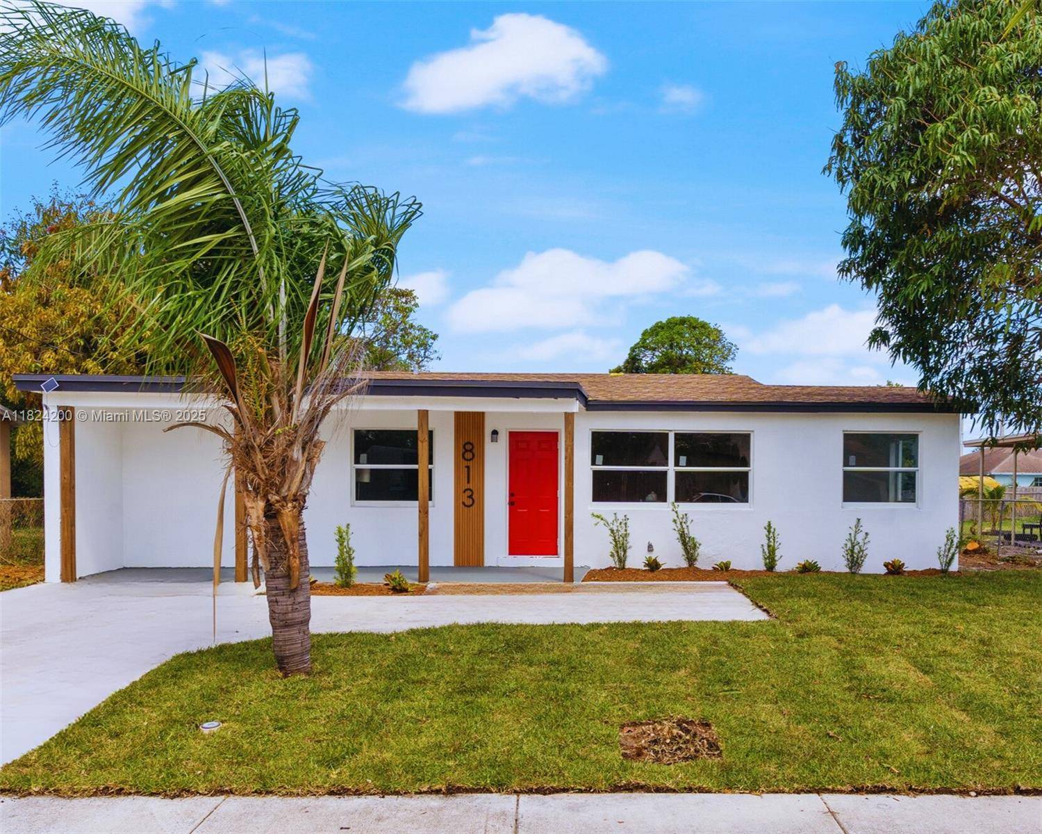 Delray Beach, FL 33444,813 SW 3RD CT